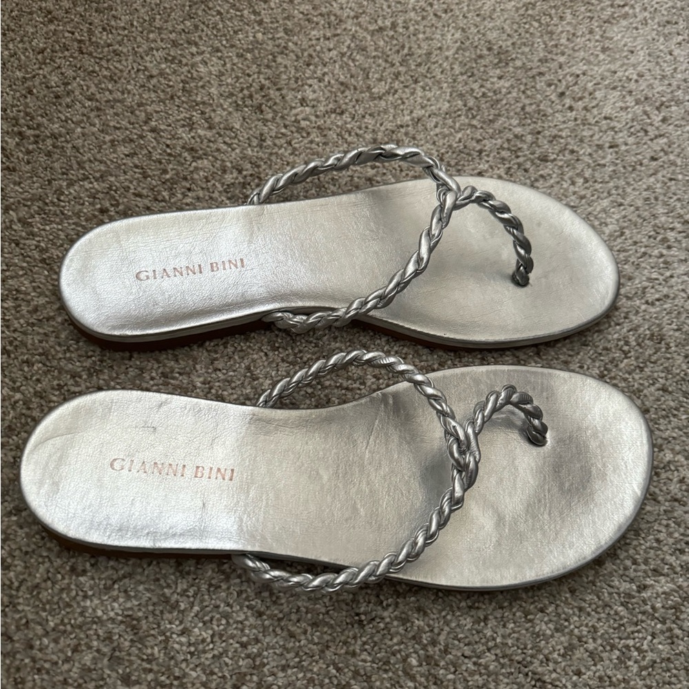 Gianni Bini sandals